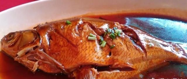 野生鲤鱼怎么做好吃又鲜嫩(大野生鲤鱼怎么做才最好吃)图3