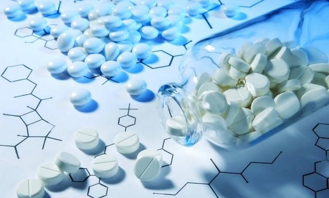 镁是调控血糖、血压的关键元素，老人常缺乏，补充需注意以下4点