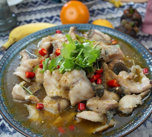 黑鱼这么做太好吃了 一条鱼两个人没够吃 比饭店大厨还正宗的做法