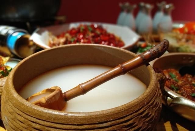黑豆蛋酒汤