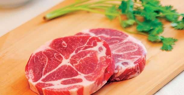 营养师提醒：贫血的人，别吃菠菜了，这4种食物才是“补铁专家”