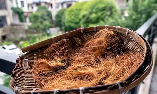 “龙须茶”防秋燥，还能煲汤降暑化湿经济实惠