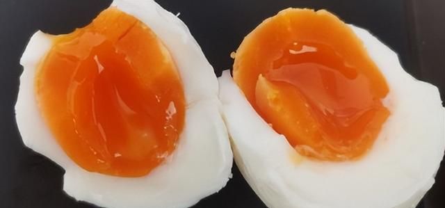出伏第一天，医生良言：鸡蛋和它一起煮，肝好了，血管更干净，提高免疫力