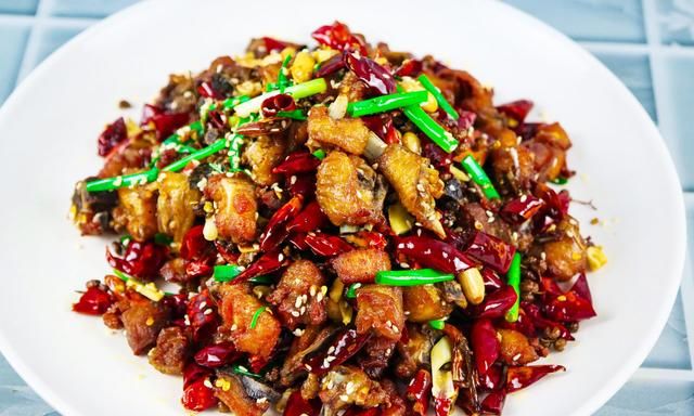 年夜饭菜单出炉，分享10道吉祥菜，荤素搭配营养高，寓意十全十美