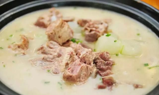 如何炖羊肉(如何炖羊肉萝卜)图2