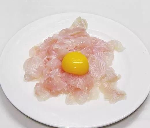 宝宝不挑食，来一份清新果香味的橙香鱼块，酸酸甜甜宝宝吃得香