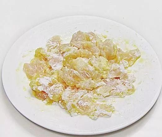 宝宝不挑食，来一份清新果香味的橙香鱼块，酸酸甜甜宝宝吃得香
