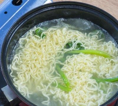 大人小孩都爱吃的泡面的做法，学起来