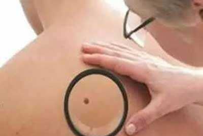 脚踏七星皇帝命，那么胸口有痣，怎么理解？面相学基础，一块学习