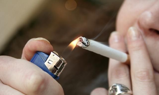 鼻毛长得快是雄性激素分泌旺盛？如何修剪鼻毛？要牢记这4点