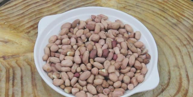 厨师长教你制作，醋泡花生米，夏天必备小凉菜，值得收藏