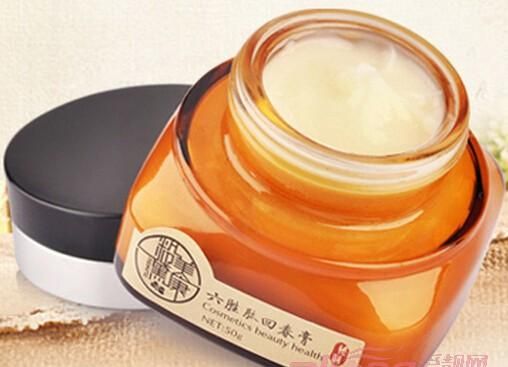用什么护肤品能消除抬头纹图4
