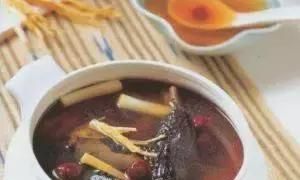行走的滋补品，名贵食疗珍禽——乌鸡