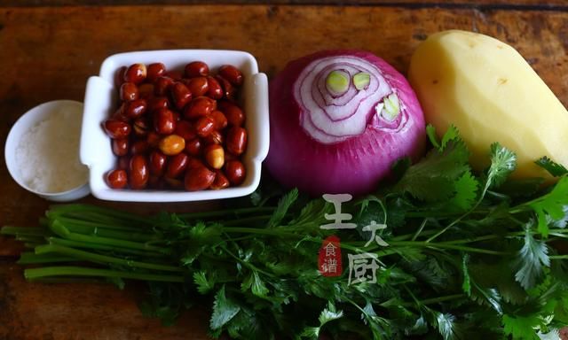 经典东北菜三丝爆豆，咸香脆爽，做法简单，夏日待客必备下酒小菜