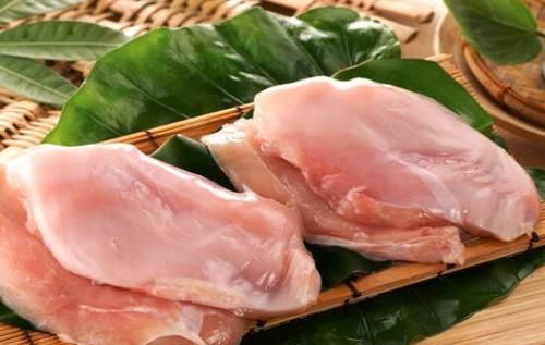 小孩儿可以经常吃鸡肉吗图1
