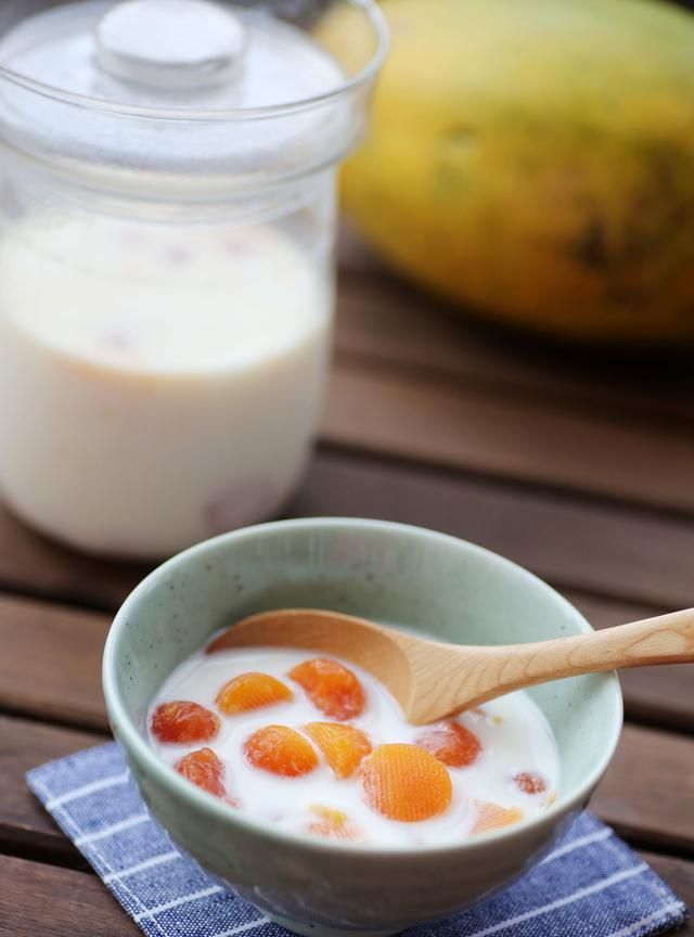 零失败的小甜品木瓜炖牛奶做法