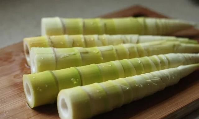 怎样腌制笋子(笋子腌制的泡菜)图1