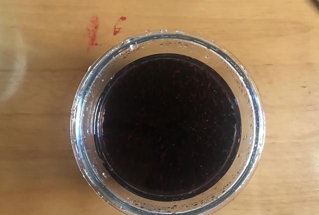 黑米加3个鸡蛋，不用烤箱不发面，补血又乌发，女人孩子要多吃