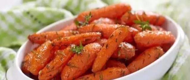 秋冬季食胡萝卜胜人参！胡萝卜配什么食材吃最有营养？