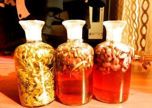 强身泡酒配方：做法简单养肾阳，益精髓功效多，方便饮用