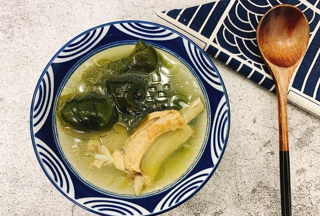 煲海带排骨汤，一定要记得加一点它，肉烂脱骨，海带软糯，更补钙