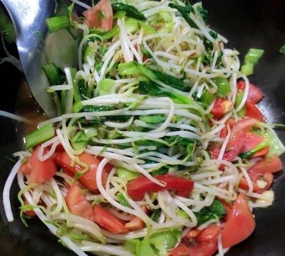 家常蔬菜炒面 保准你爱吃比补药营养，却不要钱