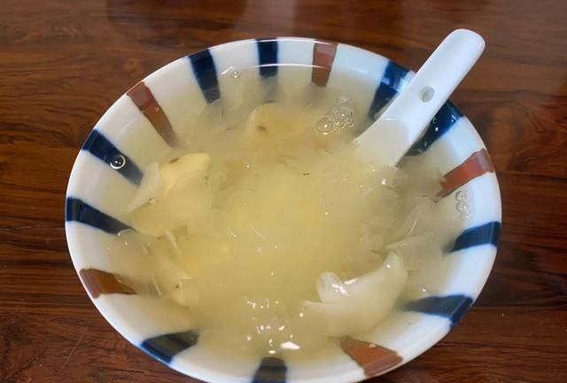 这样吃梨，不寒凉，还润五脏之阴