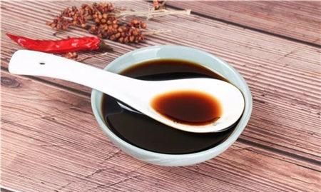 衣服上的油渍怎么洗 去油污一步到位