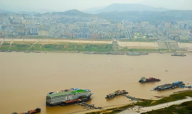 在全球最长河流建造水坝有多难？看看我们是怎么做的