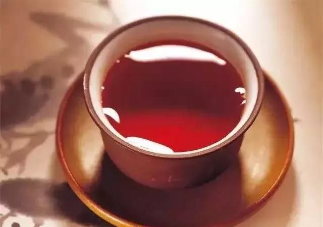 是什么原因让茶汤的颜色五花八门？