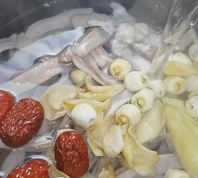 想健康又想美味，吃猪肚汤就对啦
