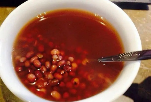 红豆水可以消水肿！孕妇、生理期能喝吗？