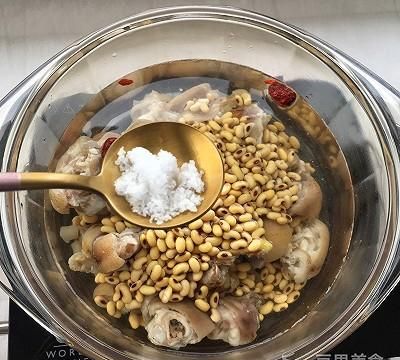 天麻炖猪蹄的做法