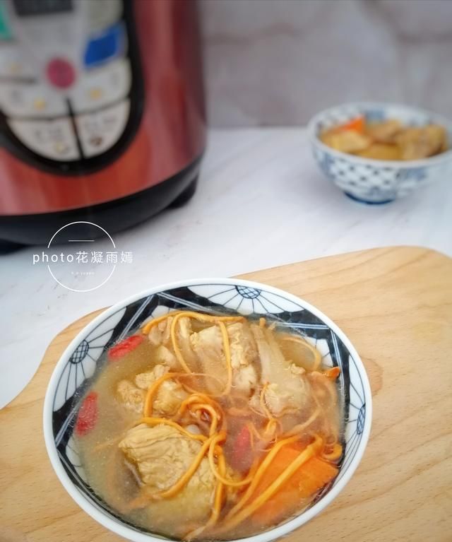 鸭肉和它一起炖，暖胃润肺，冬天不咳嗽，三九天要多吃