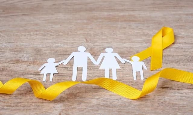 子宫内膜异位症合并不孕，是先做手术还是先做试管婴儿？