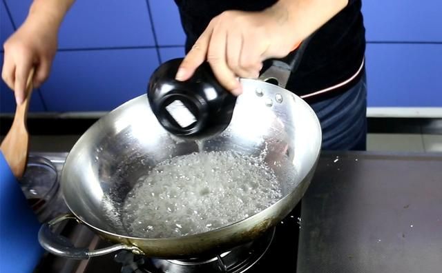 糖炒山楂的熬糖方法是怎样的,糖炒山楂融化了怎么补救图11