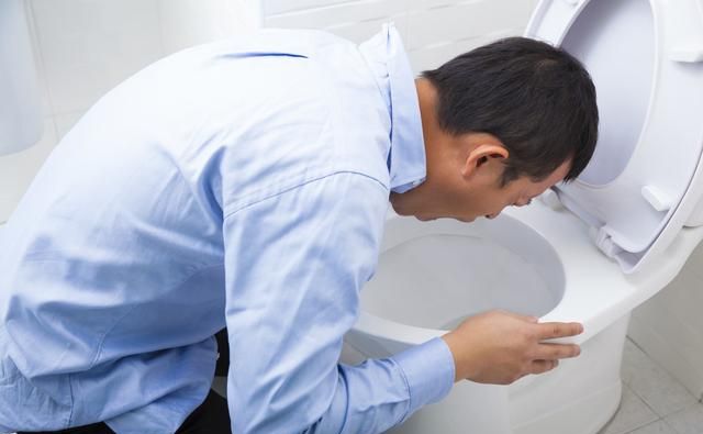 胃溃疡穿孔有哪些症状？留意这5个表现