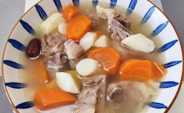 靓汤补一冬，来年无病痛，建议多喝这8种暖身汤，驱寒暖身又滋补