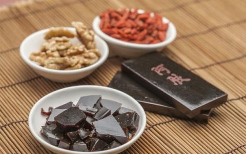 阿胶的好处是什么(阿胶怎么吃比较易吸收)