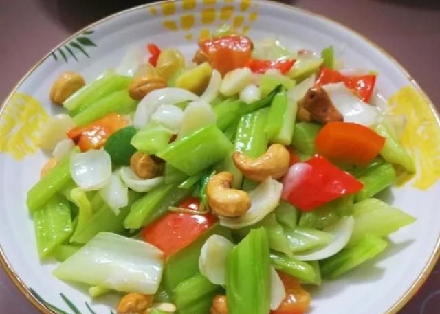 2022年夜饭菜单，16道菜任选，8荤8素，营养美味，照着做简单省事