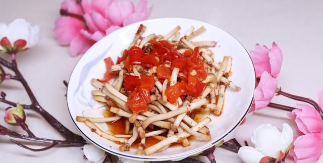鱼腥草还可以这样吃，好吃又养生你还不知道吧