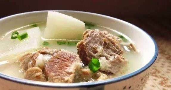 羊肉在冬季煲汤怎么配料最有营养呢图3