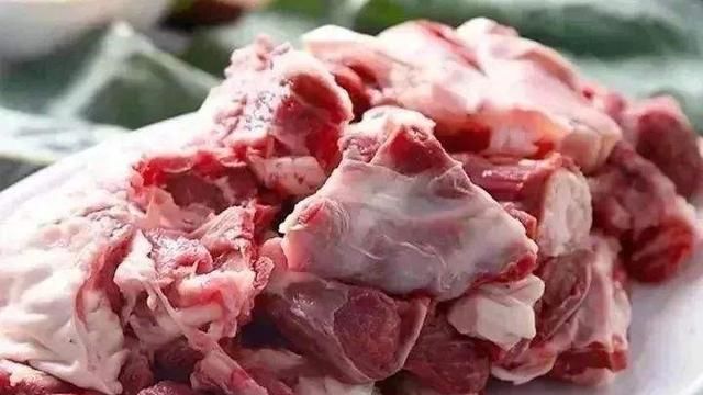 羊肉在冬季煲汤怎么配料最有营养呢图5