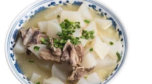 羊肉在冬季煲汤怎么配料最有营养呢图7