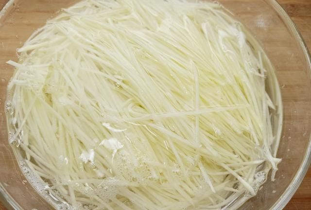 土豆最好吃的6种做法，步骤简单，鲜香美味，快学会做给家人吃吧