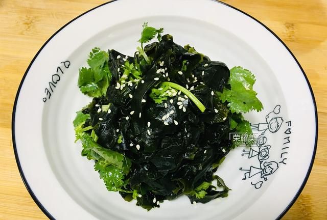 北方人特别爱吃的螺旋藻，营养非常高，热水一泡就能吃，长见识了
