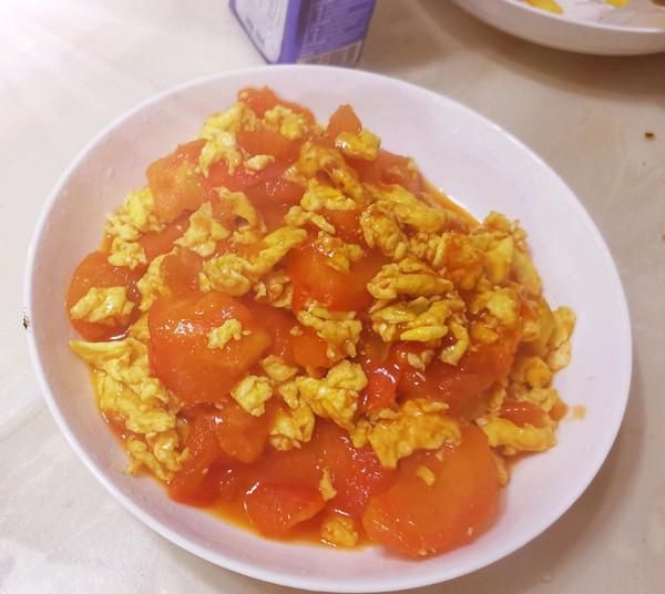 家喻户晓的西红柿炒鸡蛋（番茄酱版），学会你就是厨神
