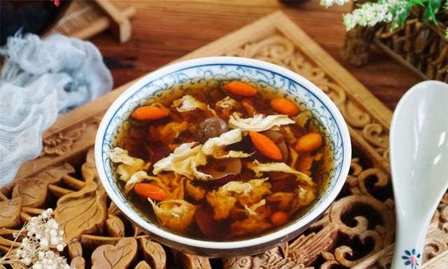 秋天一碗粥，不劳郎中帮，推荐10道早餐粥，秋季干燥要多喝