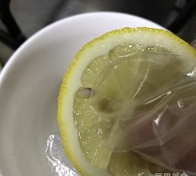 川贝陈皮柠檬膏的做法
