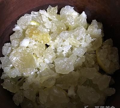 川贝陈皮柠檬膏的做法